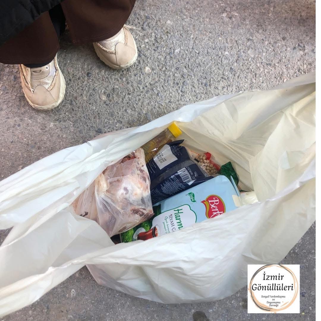 İzmir Gönüllüleri Gıda Marketi ve Gıda Dağıtımları